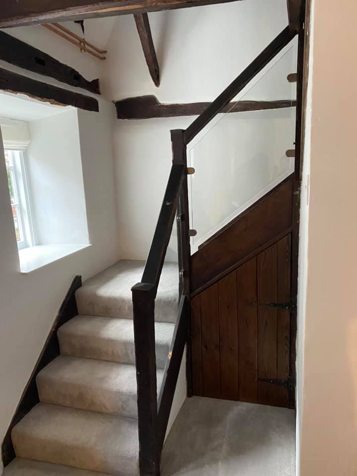 Glass and glazing services, glass repairs, glass replacement