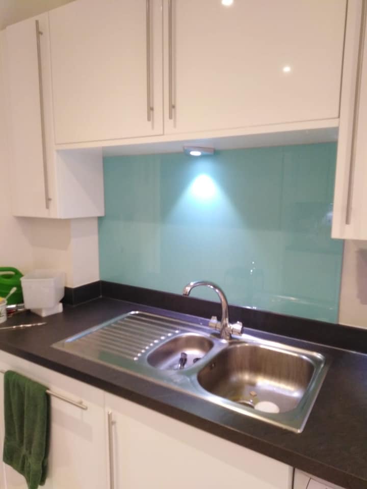 Glass and glazing services, glass repairs, glass replacement